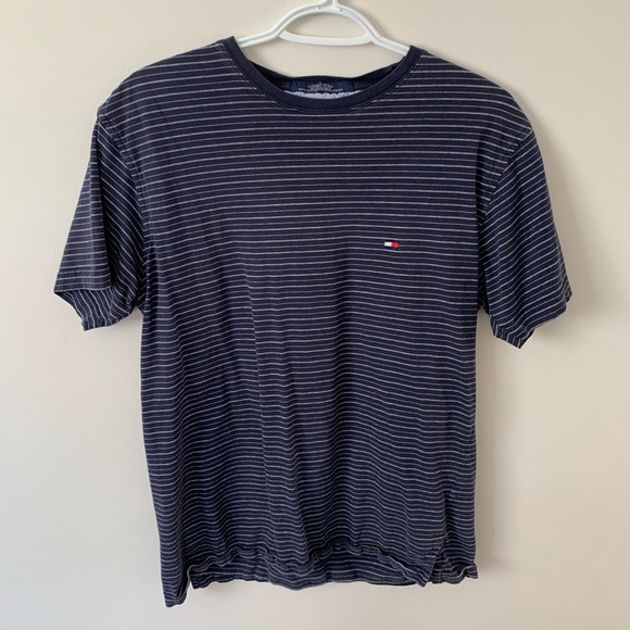 🤩 3 for $20 / Tommy Hilfiger striped t-shirt - Picture 1 of 5